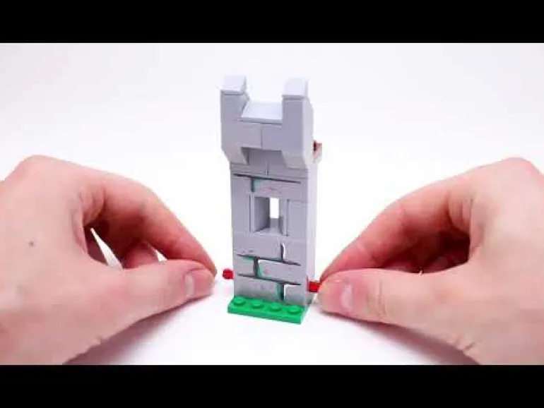 The Brick Show Shop Castle Wall (Breakable) - Custom Castle Modular Building Set