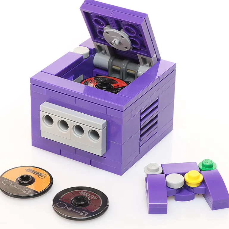 The Brick Show Shop Custom Pretendo BrickCube 2001 Video Game Console made using LEGO part