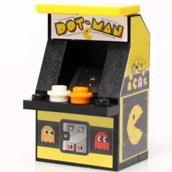 The Brick Show Shop Dot-Man Arcade Machine made using LEGO parts - B3 Customs