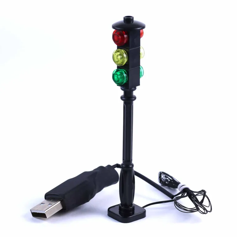 The Brick Show Shop Light-Up Traffic Light for LEGO Layouts