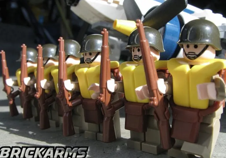 The Brick Show Shop M1 Garand Rifle - LEGO Compatible