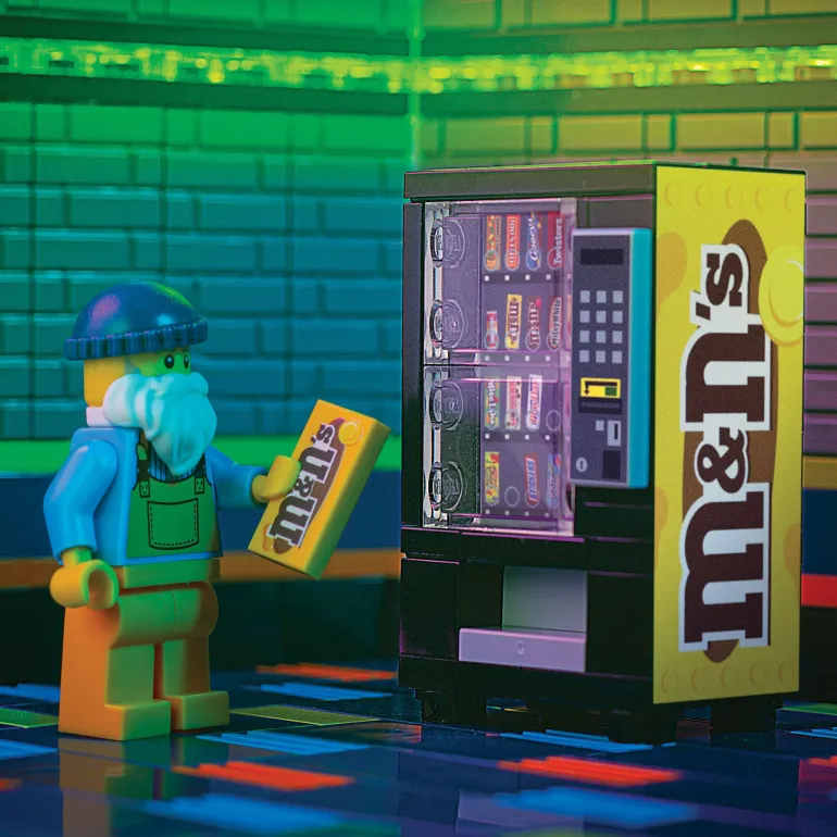The Brick Show Shop M&Ns (Peanut) Candy Vending Machine made using LEGO parts - B3 Customs