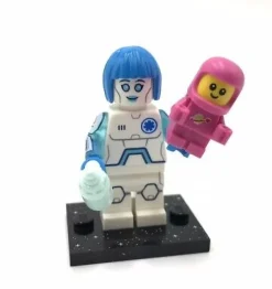 The Brick Show Shop Nurse Android- LEGO Collectible Minifigure 71046 (Series 26) (2024)