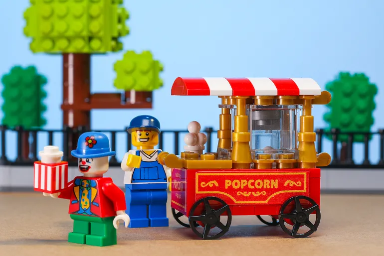 The Brick Show Shop Popcorn Vending Cart Building Set made using LEGO parts