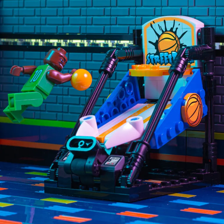 The Brick Show Shop Streetball (Basketball) - B3 Customs Arcade Game