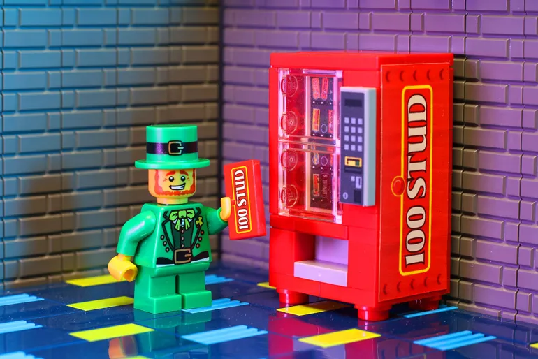 The Brick Show Shop 100 Stud - B3 Customs® Candy Vending Machine made using LEGO bricks