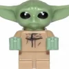 The Brick Show Shop The Child, Baby Yoda (Mandalorian) - LEGO Star Wars Minifigure (2020)